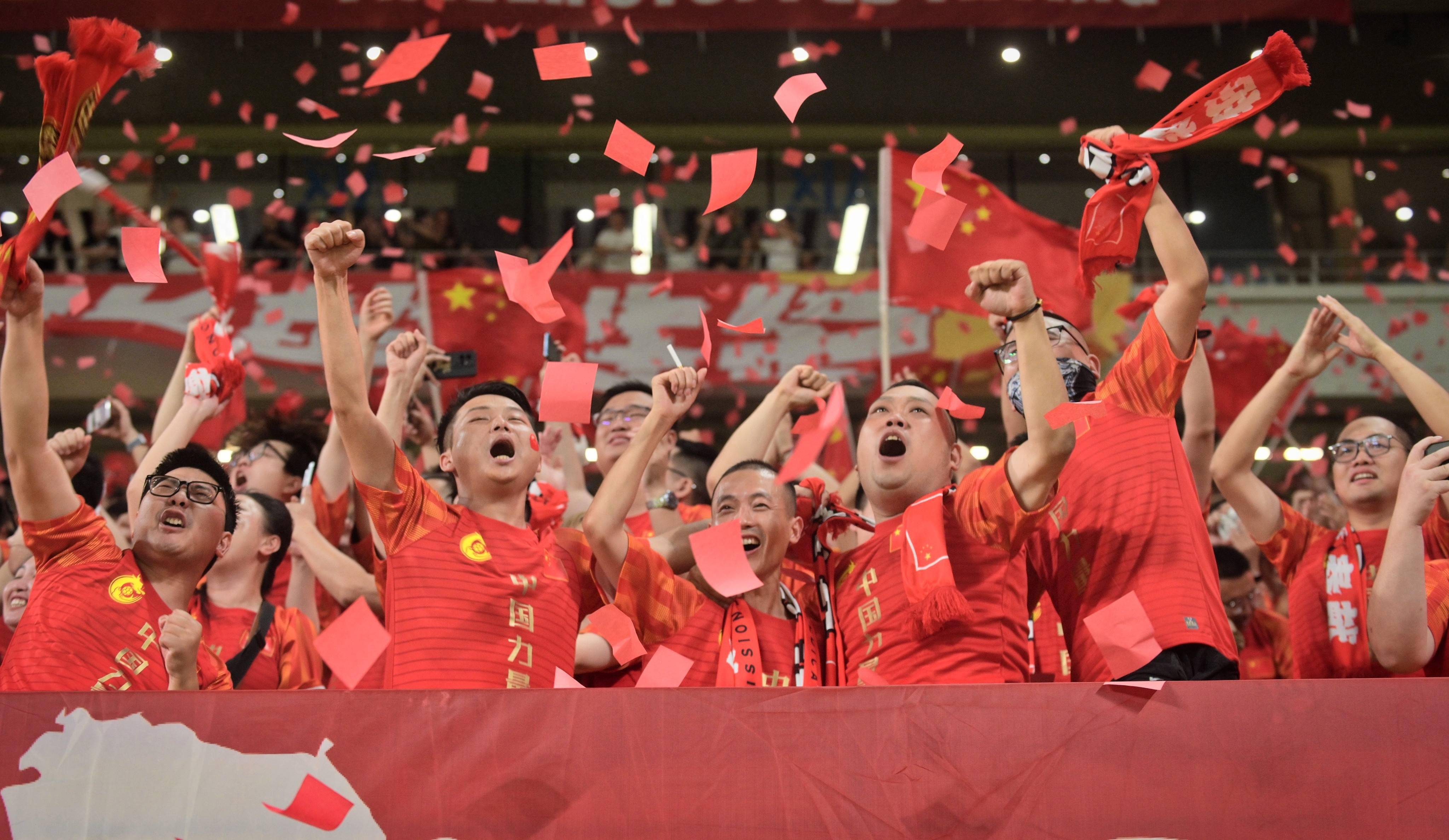 关于一场经典之战!LPL点燃球迷热情的信息 关于一场经典之战!LPL点燃球迷热情的信息