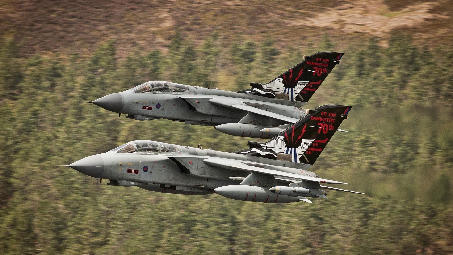 时光在阿诺埃塔球场,等待了95分钟