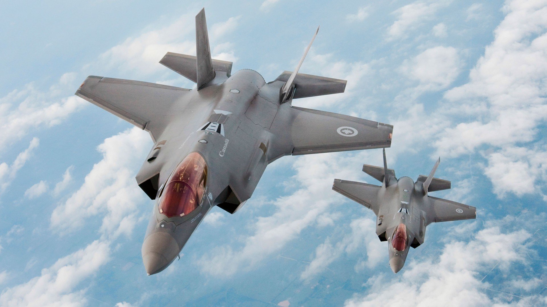 武切维奇降维打击献三双，骑士团队篮球轻取广东显欧洲中锋智慧