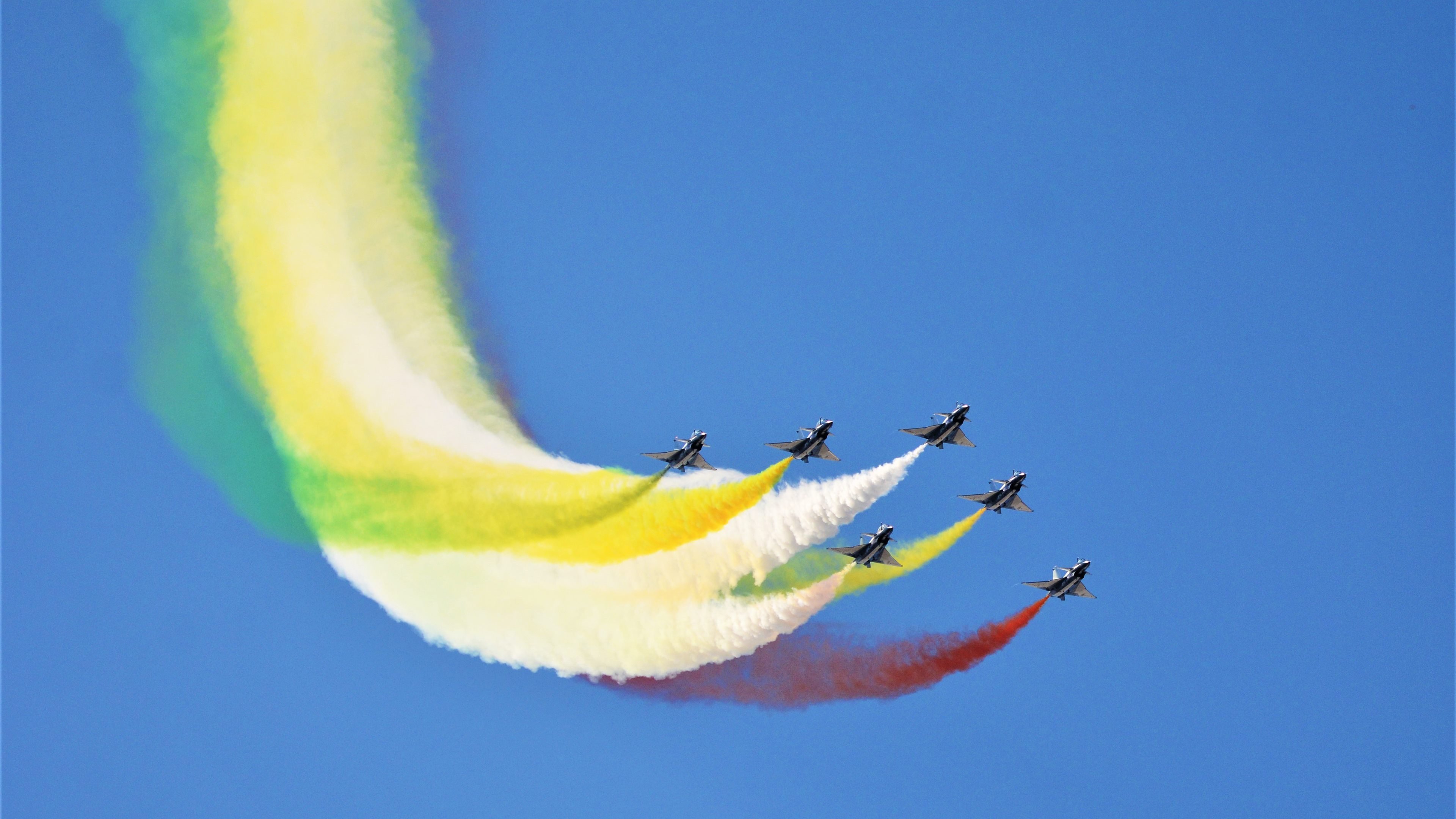 绿茵风暴，当拜仁纵队遭遇太极虎