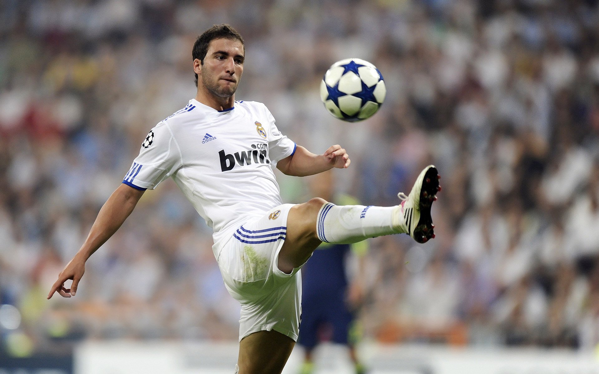 当南美鼓点冻结北欧风雪，哈兰德如何成为节奏之争的破局者