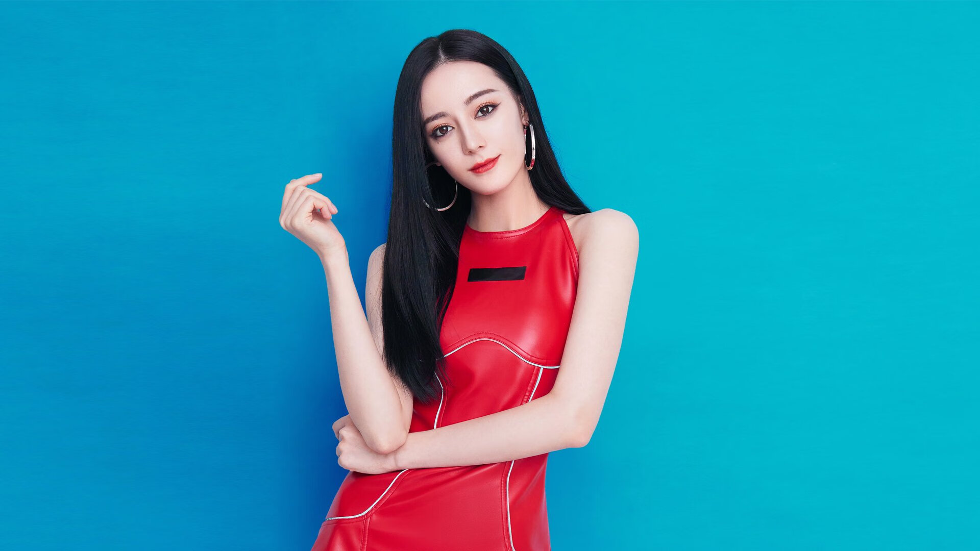 足坛银河战舰驶入F1赛道，当维尼修斯在巴林带走奥地利，接管新赛季