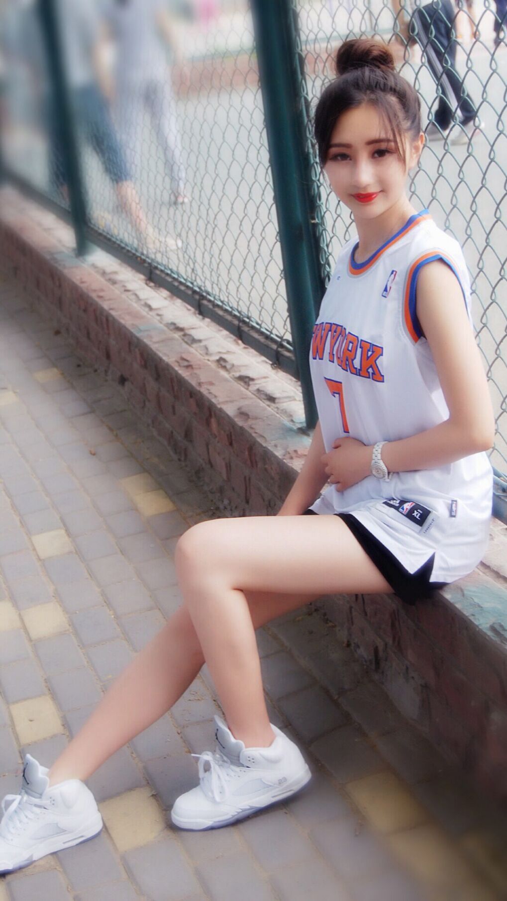 红色轮胎上的绝杀，当F1引擎的轰鸣遇见NBA压哨球的弧线